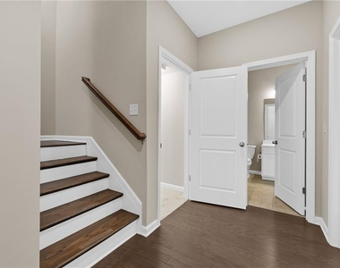 331 Northaven Avenue - Photo Thumbnail 37