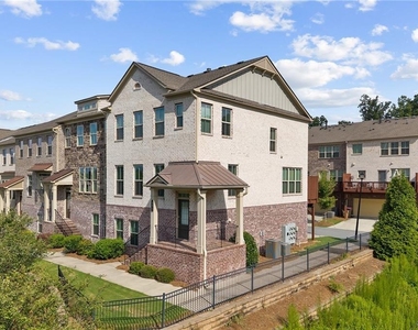 331 Northaven Avenue - Photo Thumbnail 1