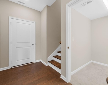 331 Northaven Avenue - Photo Thumbnail 38