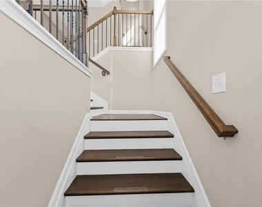 331 Northaven Avenue - Photo Thumbnail 6