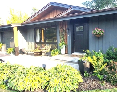 83 Wildwood Drive - Photo Thumbnail 3