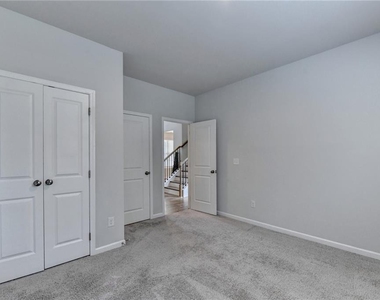 3828 Amicus Drive - Photo Thumbnail 22