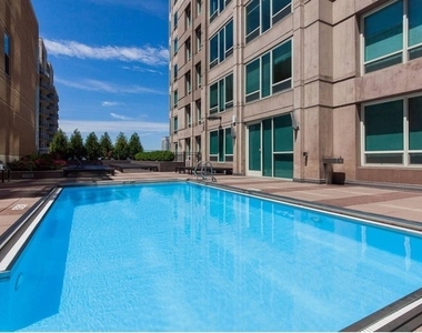 33 W Ontario Street - Photo Thumbnail 23