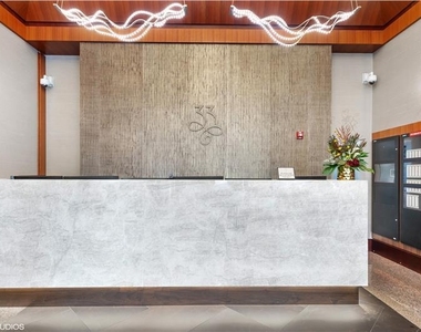 33 W Ontario Street - Photo Thumbnail 15
