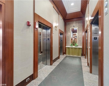 33 W Ontario Street - Photo Thumbnail 24