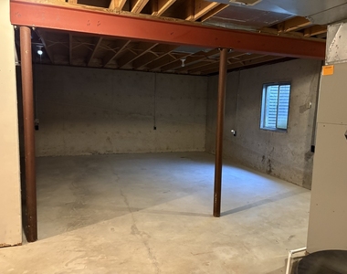 655 Hill Street - Photo Thumbnail 18