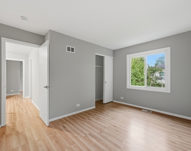 5039 Chambers Drive - Photo Thumbnail 19