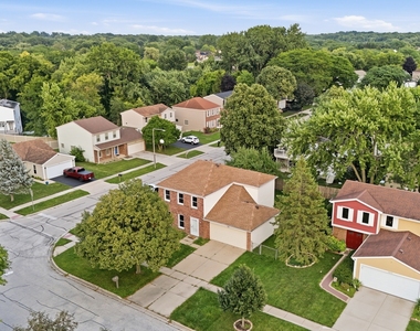 5039 Chambers Drive - Photo Thumbnail 3