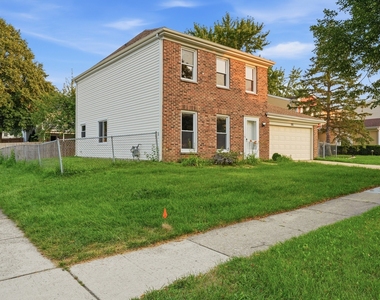 5039 Chambers Drive - Photo Thumbnail 1