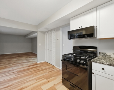 5039 Chambers Drive - Photo Thumbnail 4