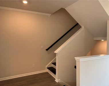3706 Davis Circle - Photo Thumbnail 11