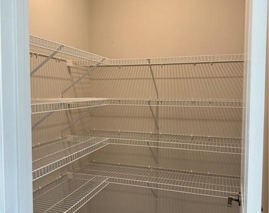 3706 Davis Circle - Photo Thumbnail 20