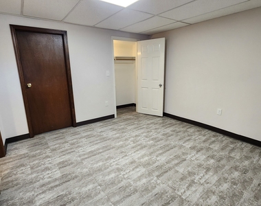 229 Hickory Street - Photo Thumbnail 16