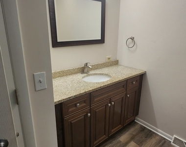 229 Hickory Street - Photo Thumbnail 8