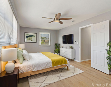 2208 Kensington Drive - Photo Thumbnail 23