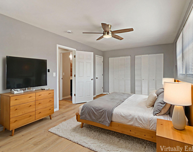 2208 Kensington Drive - Photo Thumbnail 22