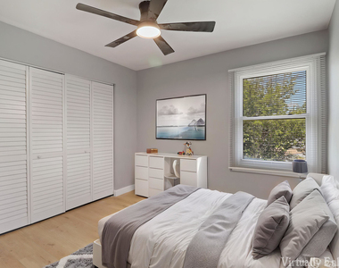 2208 Kensington Drive - Photo Thumbnail 36