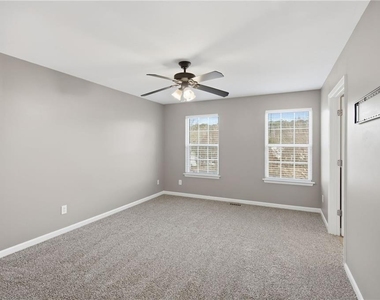 4830 Liberty Plaza - Photo Thumbnail 11