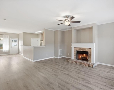 4830 Liberty Plaza - Photo Thumbnail 4