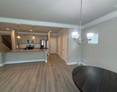 1521 Winding Ridge Trl - Photo Thumbnail 7