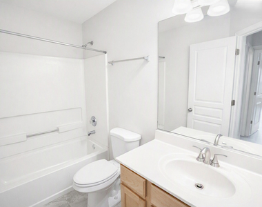 3224 Bromley Lane - Photo Thumbnail 20