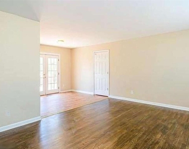 5794 Henry Bailey Road - Photo Thumbnail 3