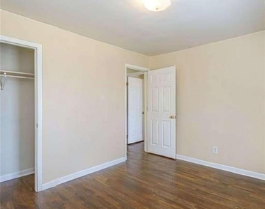5794 Henry Bailey Road - Photo Thumbnail 9