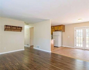 5794 Henry Bailey Road - Photo Thumbnail 4