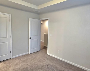 3608 Hidden Valley Circle - Photo Thumbnail 36