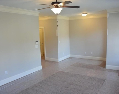 3226 Nobility Way - Photo Thumbnail 13
