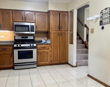 15720 S 88th Avenue - Photo Thumbnail 8