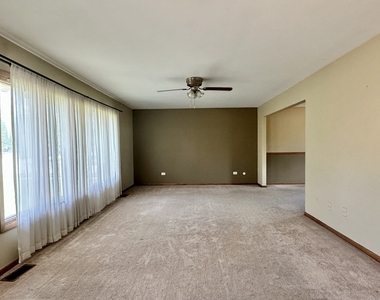15720 S 88th Avenue - Photo Thumbnail 4