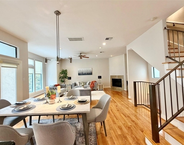 1910 Woodbury Street - Photo Thumbnail 15