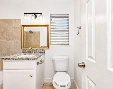 1206 Gary Avenue - Photo Thumbnail 15