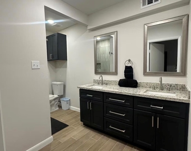 2822 Briarhurst Drive - Photo Thumbnail 4