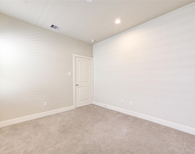 5920 Jasper Jones Way - Photo Thumbnail 30
