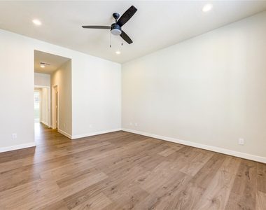 5920 Jasper Jones Way - Photo Thumbnail 26