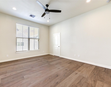 5920 Jasper Jones Way - Photo Thumbnail 24