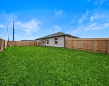 3819 Pierce Place Lane - Photo Thumbnail 14