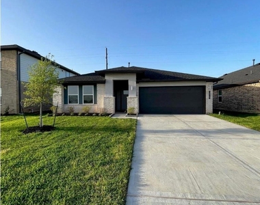 3819 Pierce Place Lane - Photo Thumbnail 1