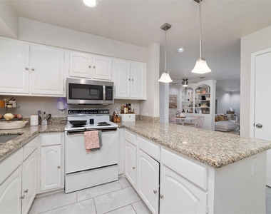 869 Wax Myrtle Lane - Photo Thumbnail 15