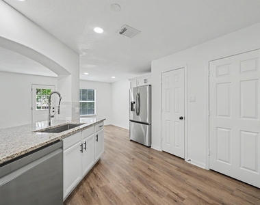 6894 Stillwater Drive - Photo Thumbnail 9