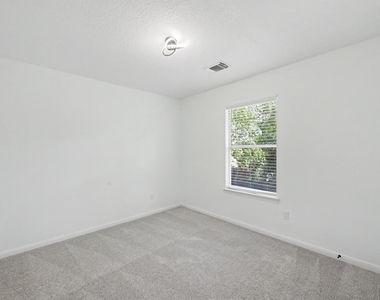 6894 Stillwater Drive - Photo Thumbnail 21