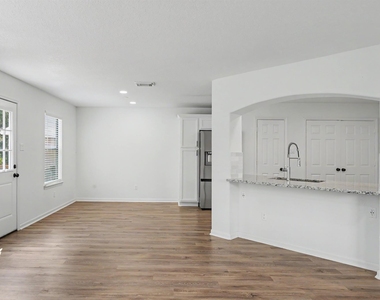 6894 Stillwater Drive - Photo Thumbnail 6