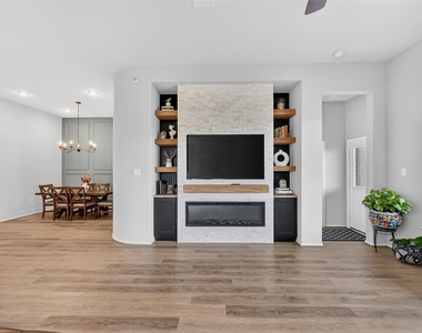 4731 Cedar Butte Lane - Photo Thumbnail 16