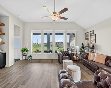 4731 Cedar Butte Lane - Photo Thumbnail 15