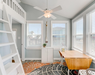 4211 Surf Drive - Photo Thumbnail 19