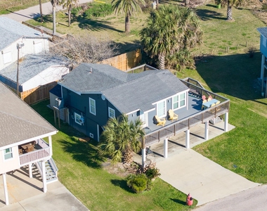 4211 Surf Drive - Photo Thumbnail 36