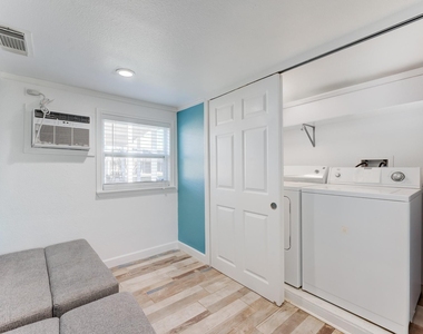 4211 Surf Drive - Photo Thumbnail 11