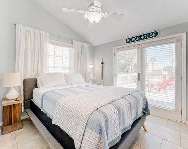 4211 Surf Drive - Photo Thumbnail 25